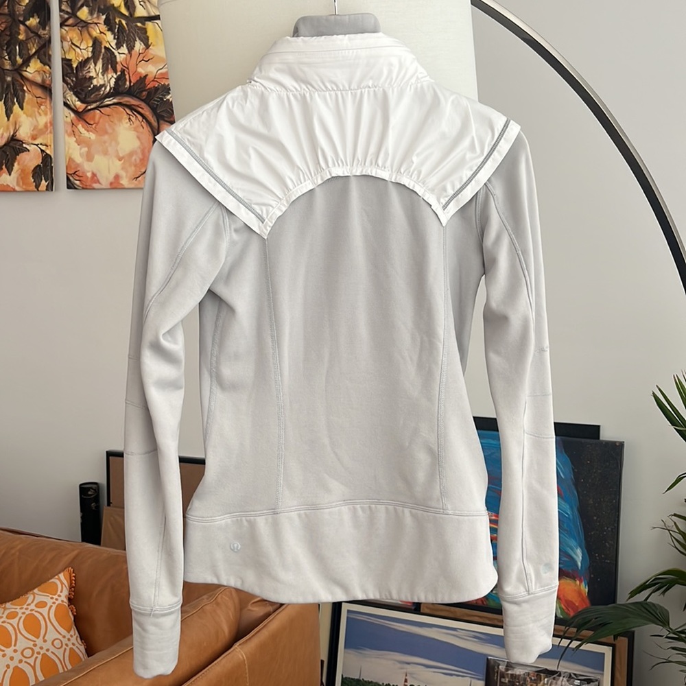 Lululemon Snug Sprinter Jacket - Picture 6 of 10